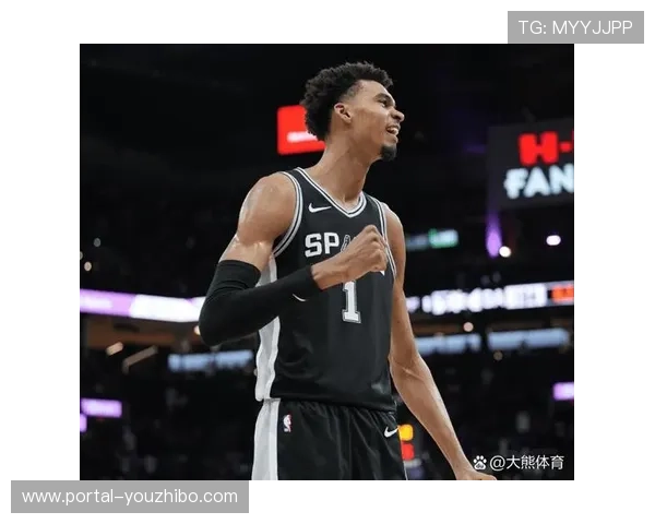 马刺传球体系运转 文班亚马高位策应与无球掩护质量